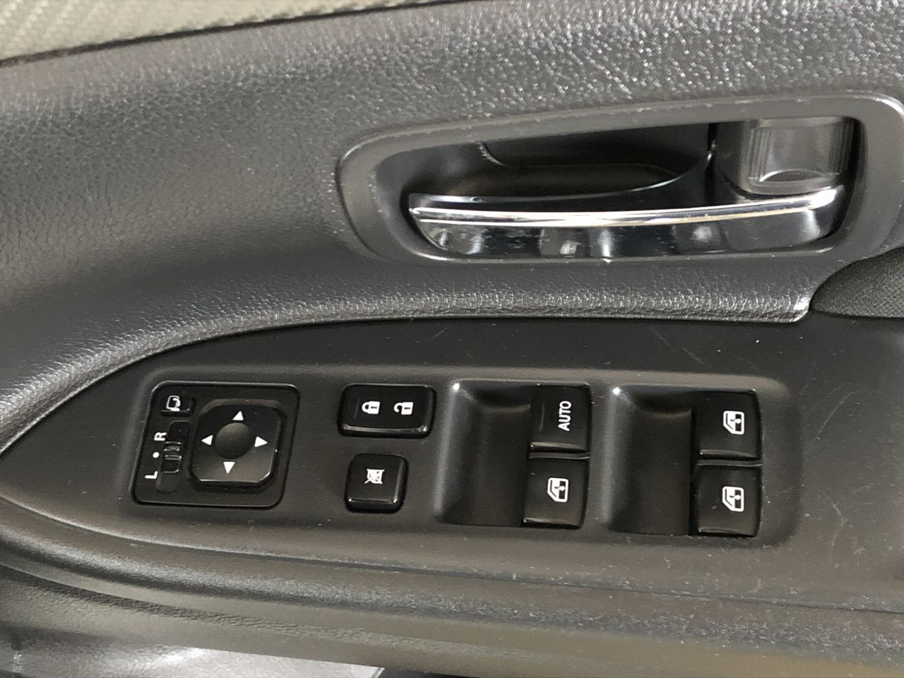 2002 Mitsubishi Airtrek Turbo CU2W Automatic Wagon Import