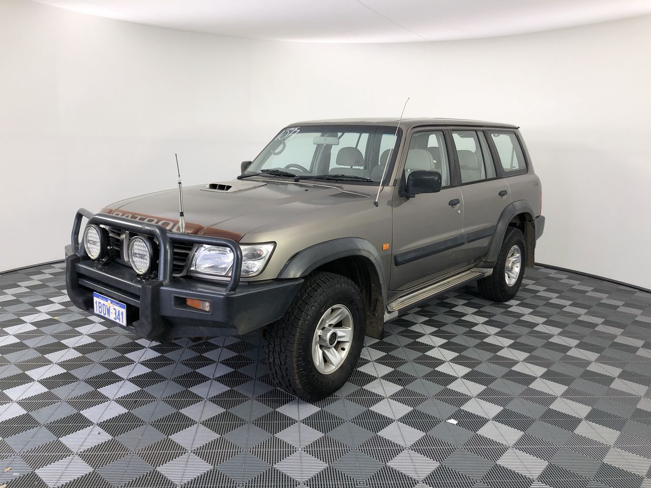 1990 Australia - 5 Dollar Coin - ANZAC Queen Elizabeth II-UNC