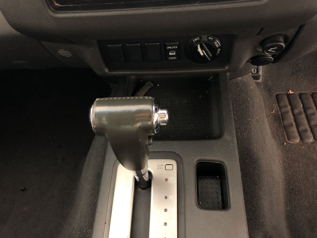 The NEW XC Ford Cobra Colour ``SILVER STUNNER`` 43mm COIN