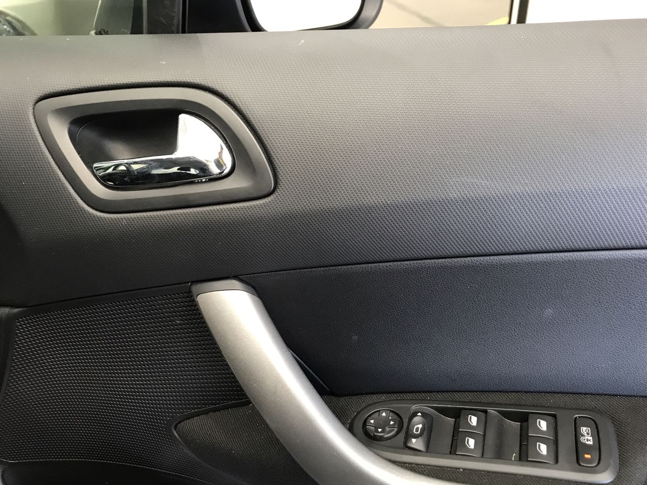 HP PAVILION 11 X360 Laptop CELERON N2830 4GBRAM/128GB Red