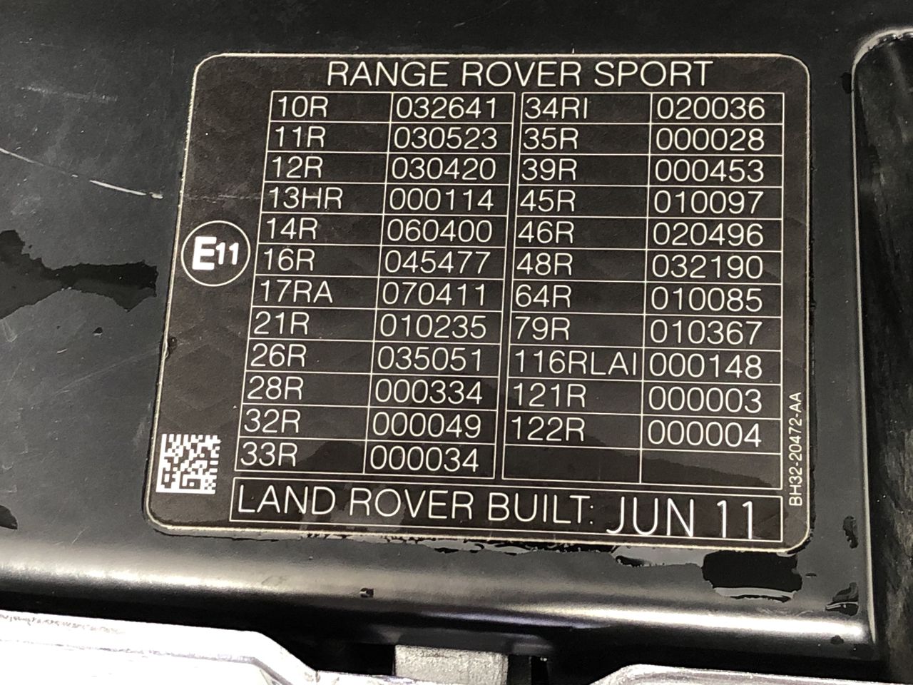 TP-LINK Omada AX3000 Indoor/Outdoor Wi-Fi 6 Access Point, Wireless, Seamles