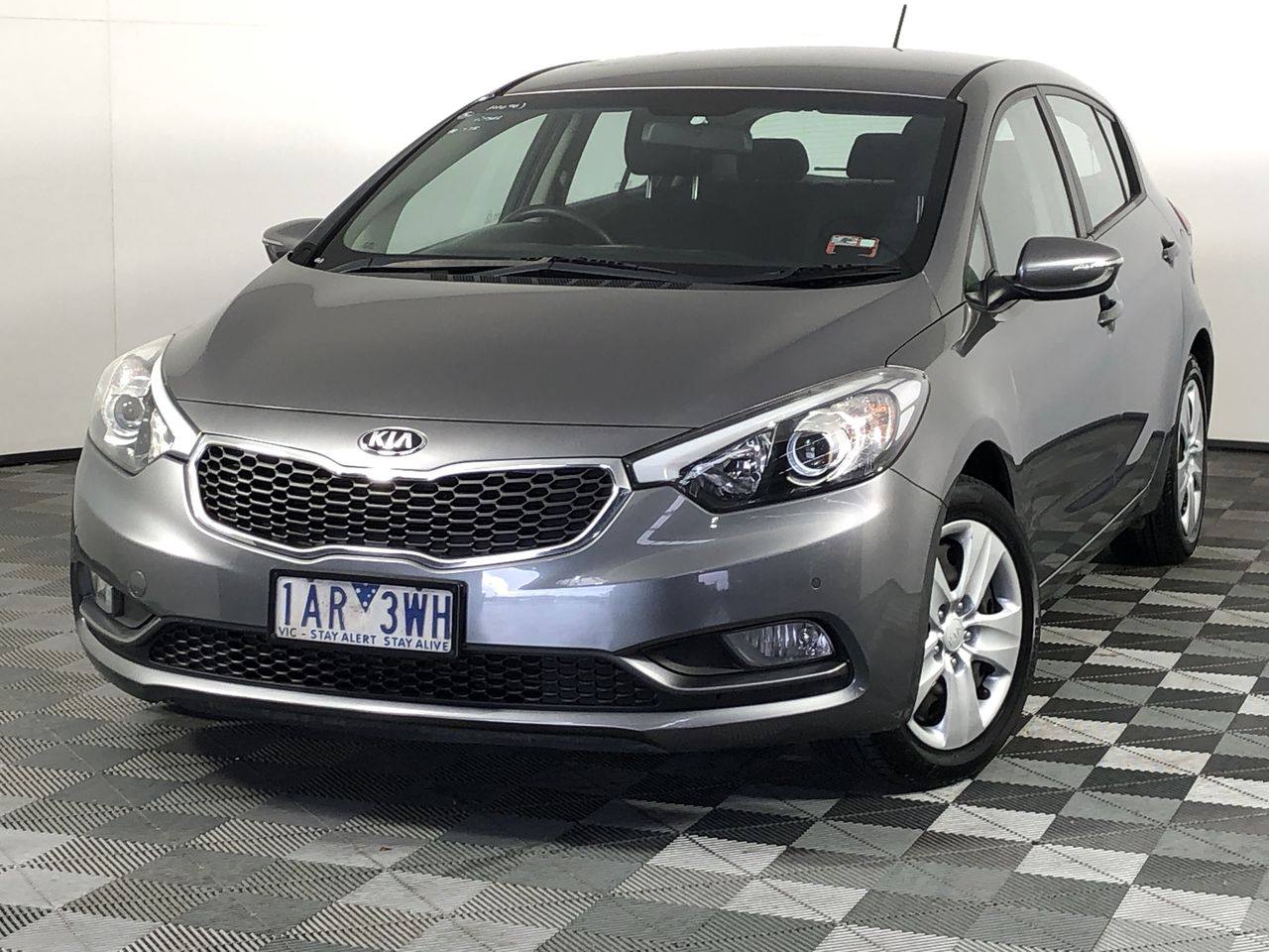 1966 Australia Silver Queen Elizabeth coin & 0.10 Xag silver bar x 4