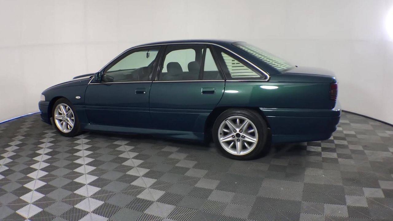 BIJ'OR - Designer Triple Swirl Genuine White Pearl Necklace RRP $59