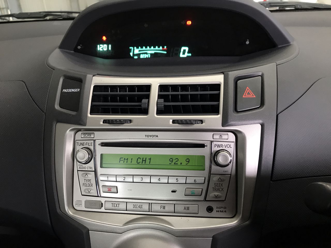 Umbreon V Japanese dark-type fan favorite card.