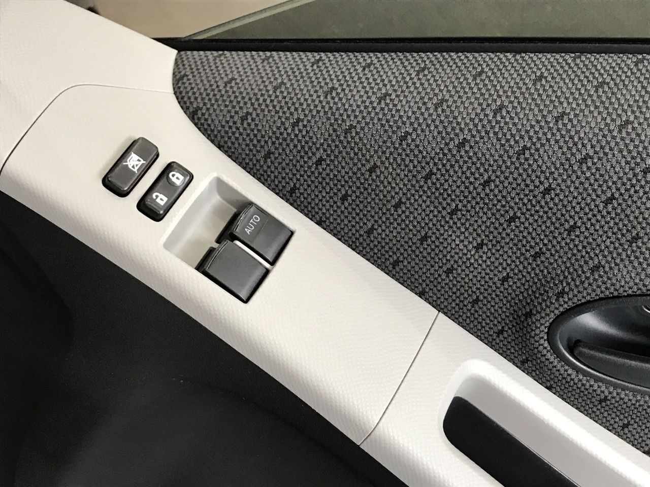 Japanese Art Rare bird Pokémon scenic artwork card.