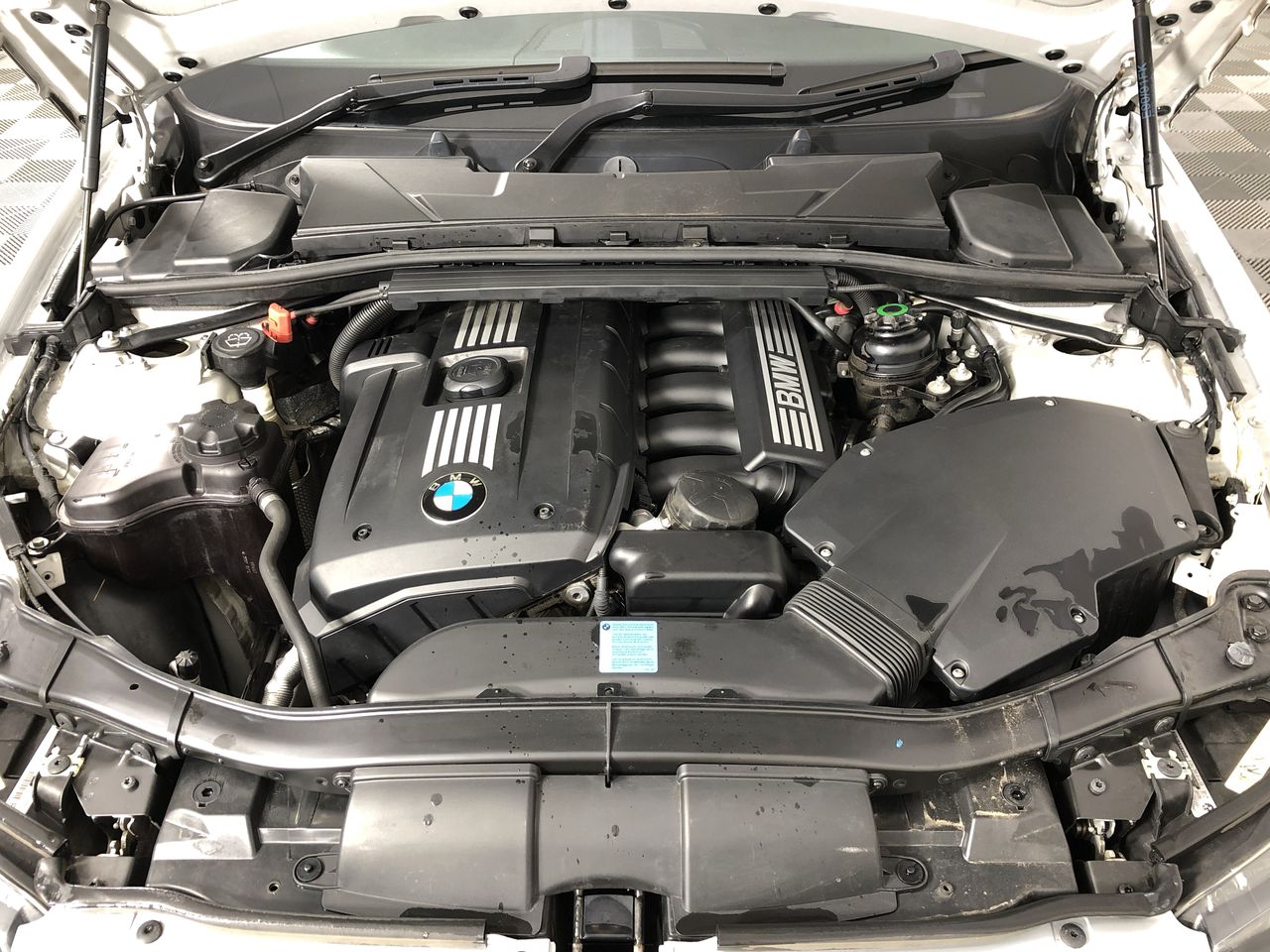 Jacqueline Blanc De Blancs Brut NV (6x 750mL), France.