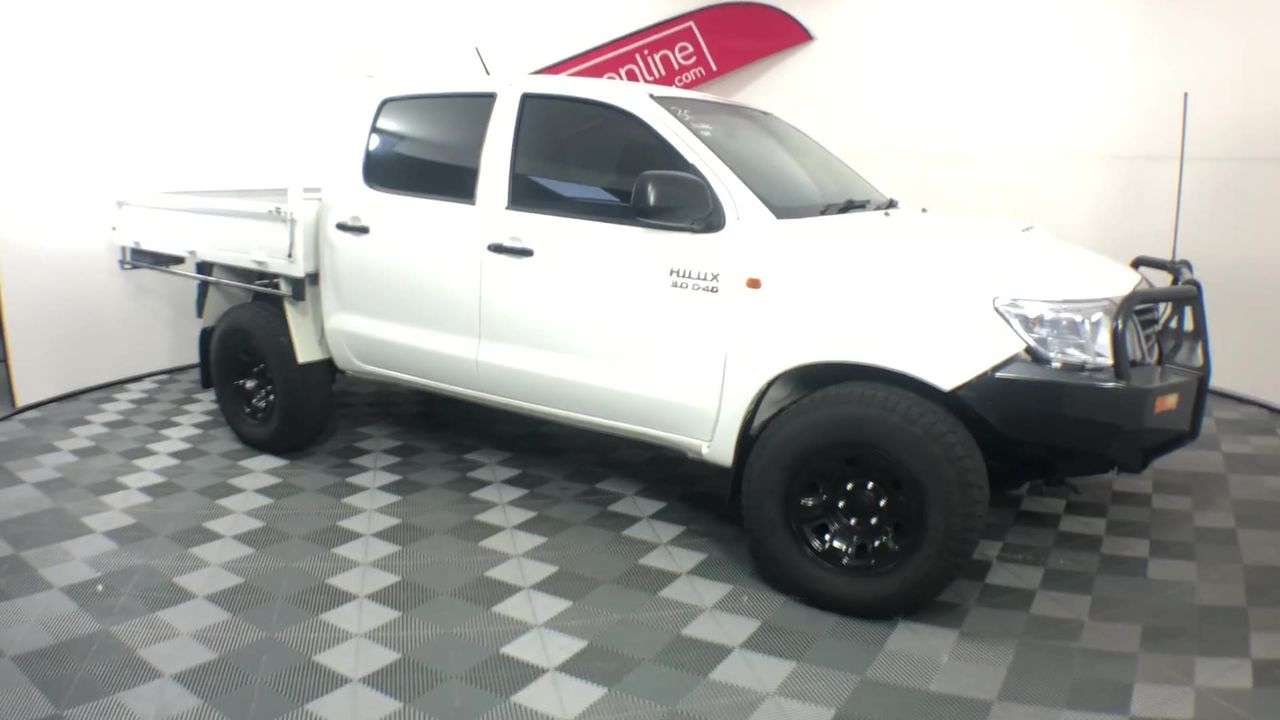 Rhodium Plated 7 Ring Lucky Charm Necklace