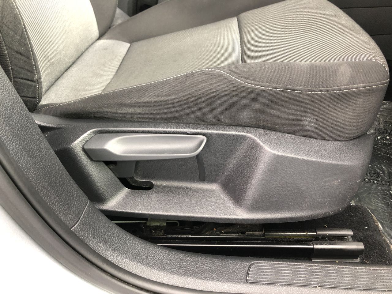 <p>Scruttons 8 Gap Bed Lathe</p>