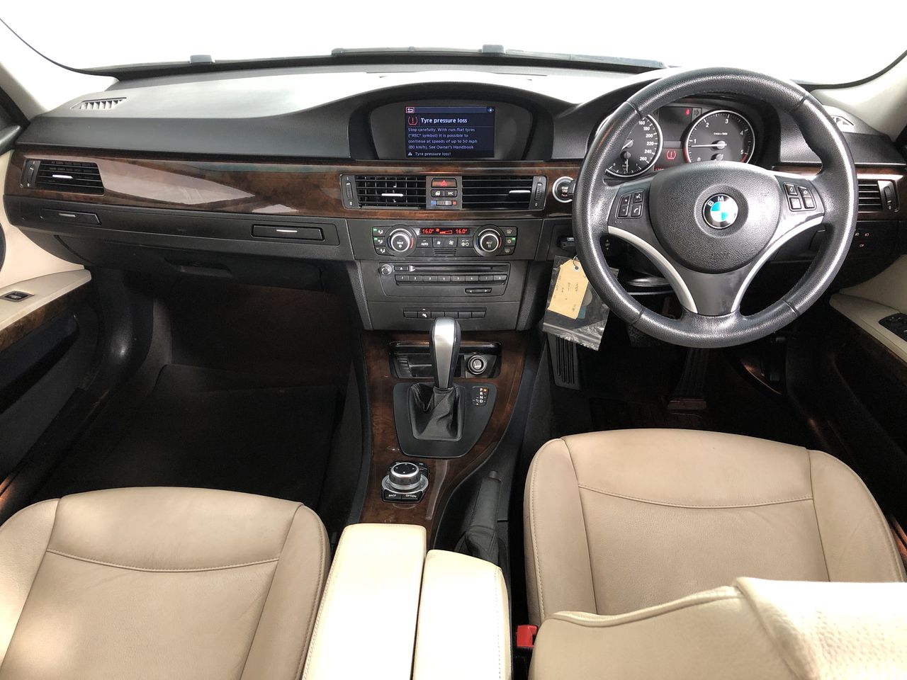 Roberts Estate Shiraz 2023 (12x 750mL) SEA