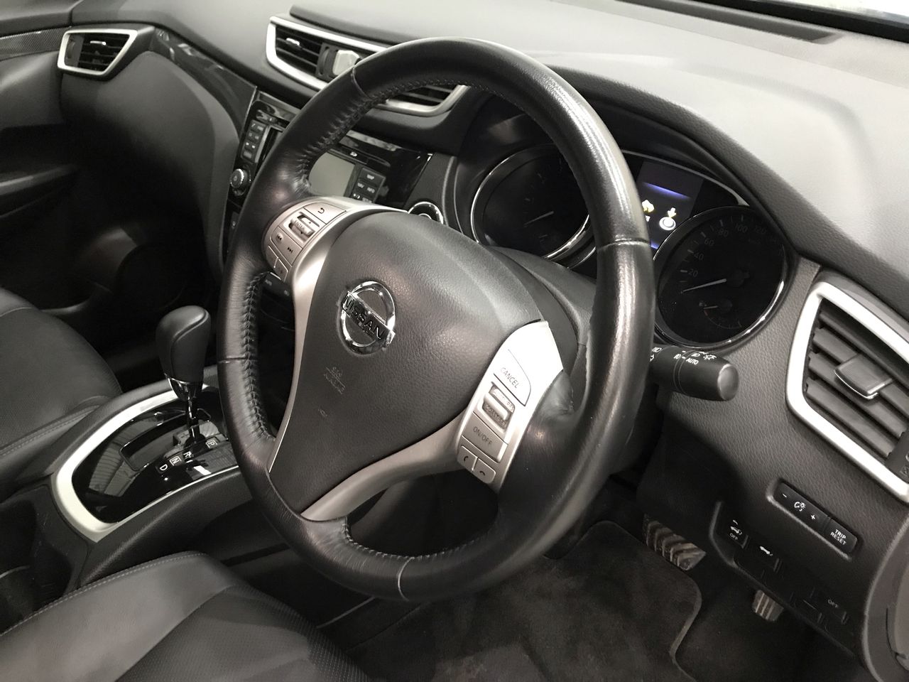 Solid 925 Sterling Silver Men's Band Ring - US Size 11