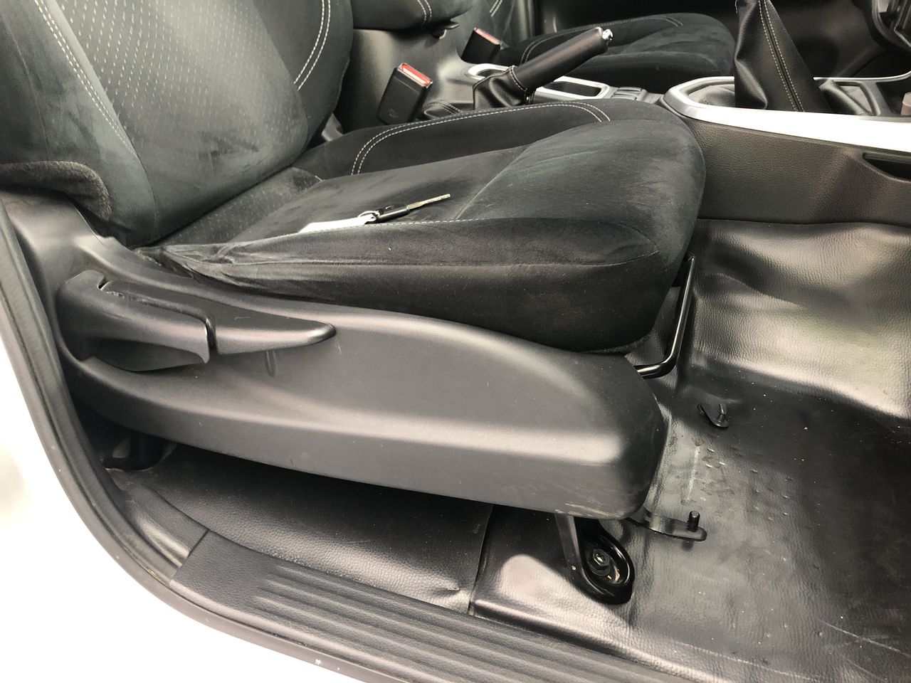 230 Strong Men Cleanskin Shiraz 2022 (12x 750mL) SA