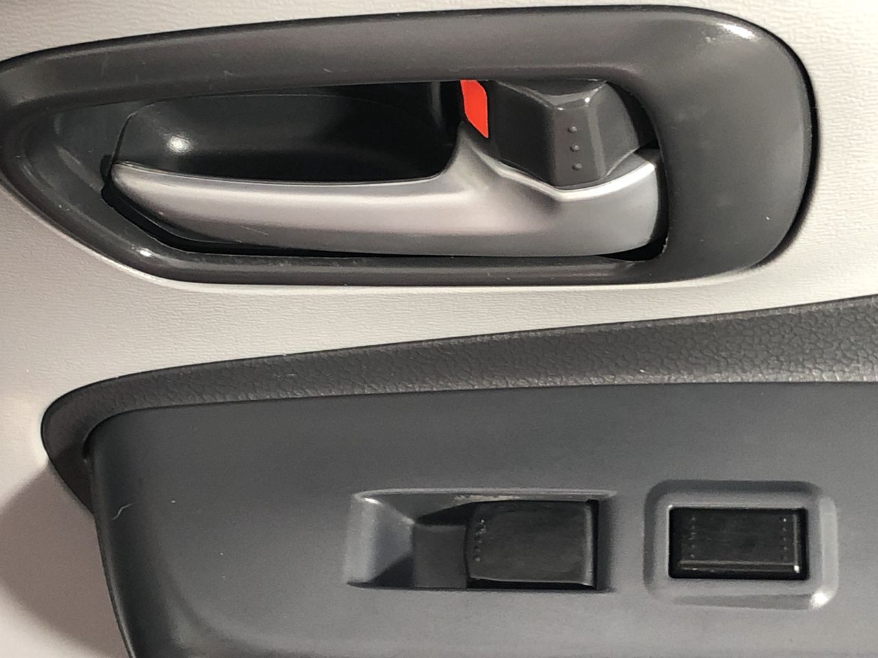 2x Philips Avent Ultra Air Pacifier, 18mths+, Firm Teat for Growing Teeth,