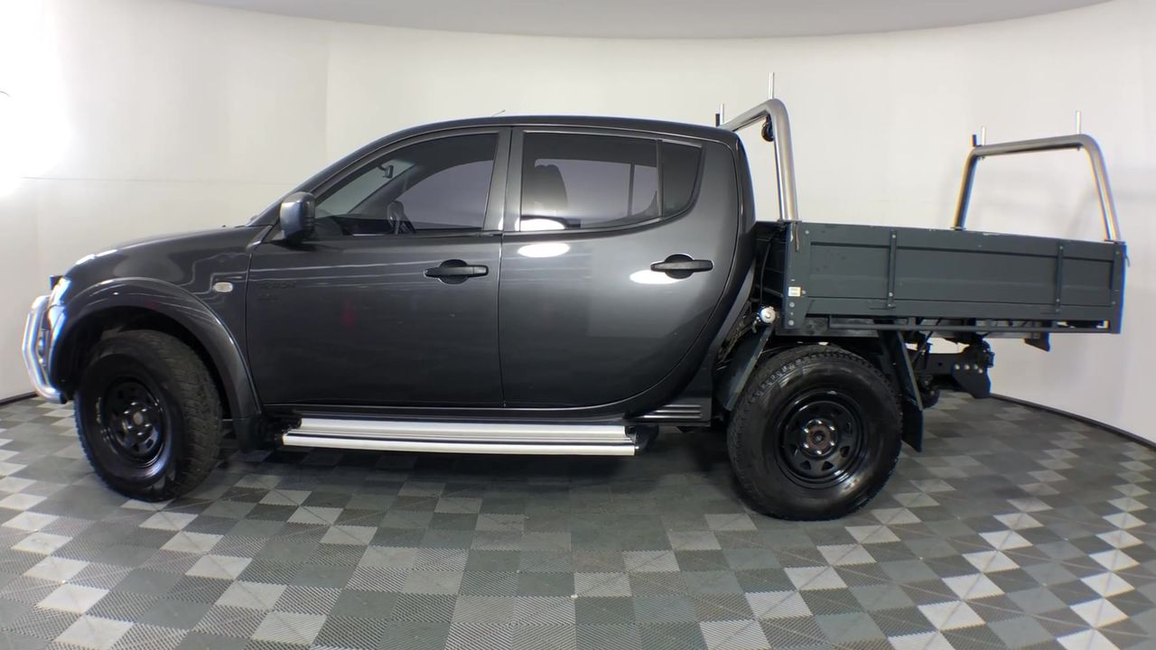 5 x Timber Top Metal Framed Work Benches/Tables