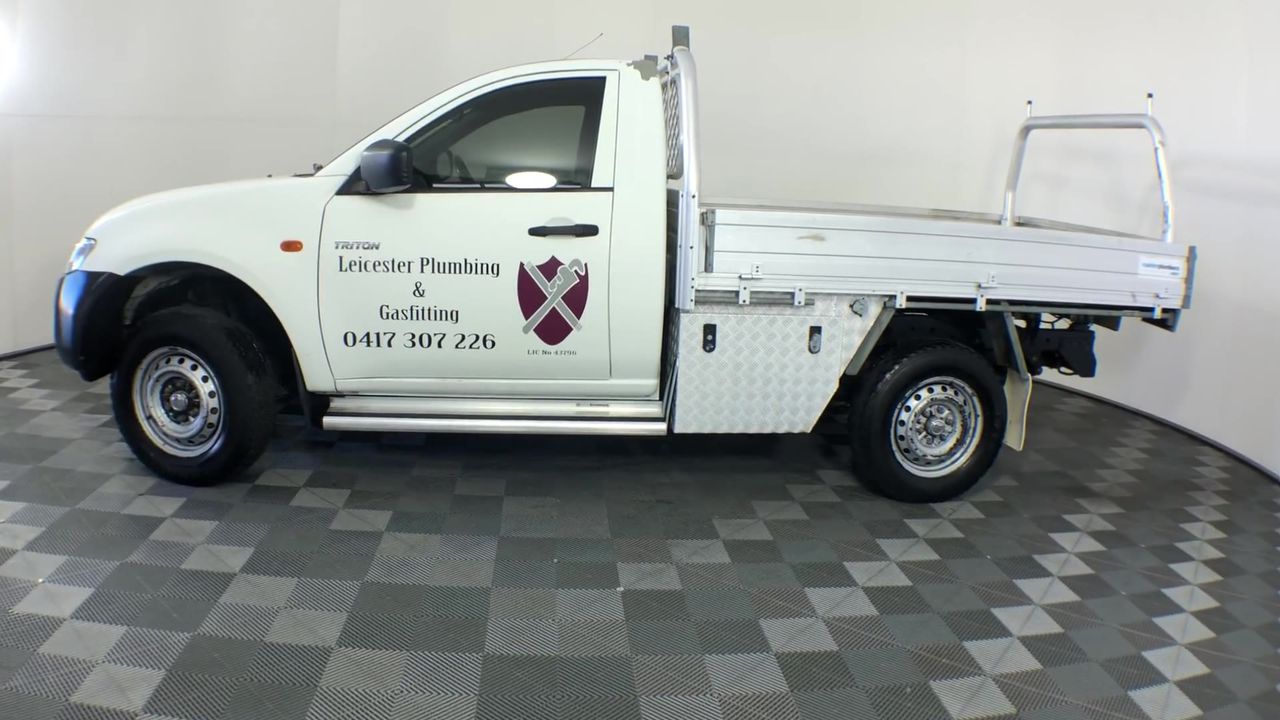 END OF LEASE SALE: mixed lot of electrical goods