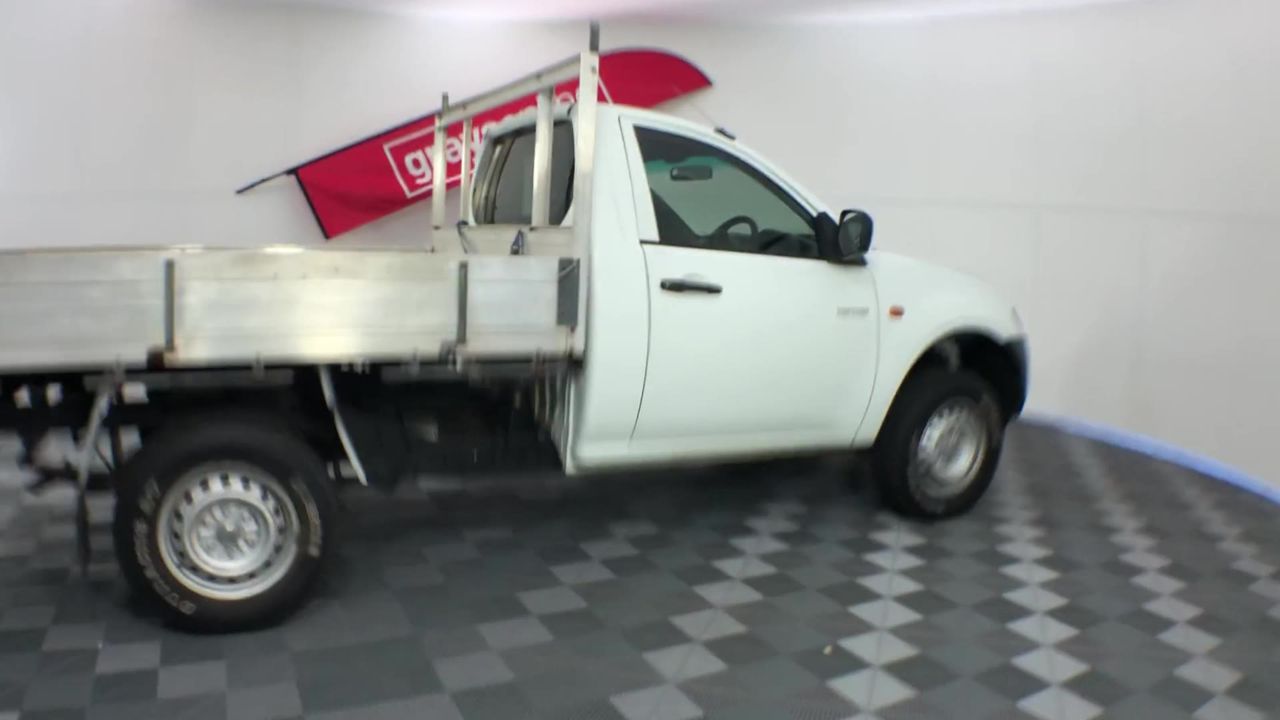 St Huberts The Stag Chardonnay (6x 750mL).