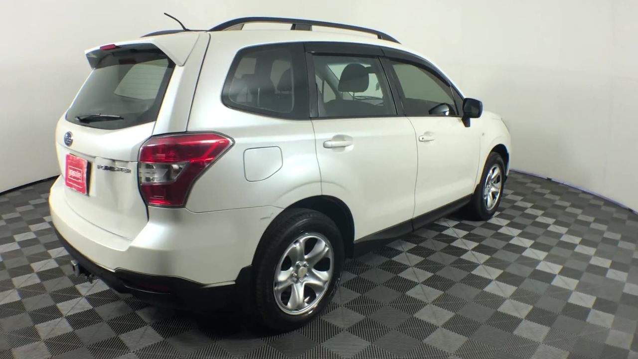 Elephant in the Room Buttery Chardonnay (6x 750mL).