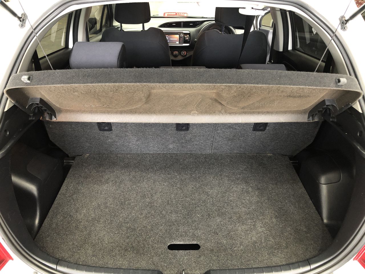 Yellowtail Pinot Grigio & Shriaz Mixed Pack (6 x 750mL),SE AUS.