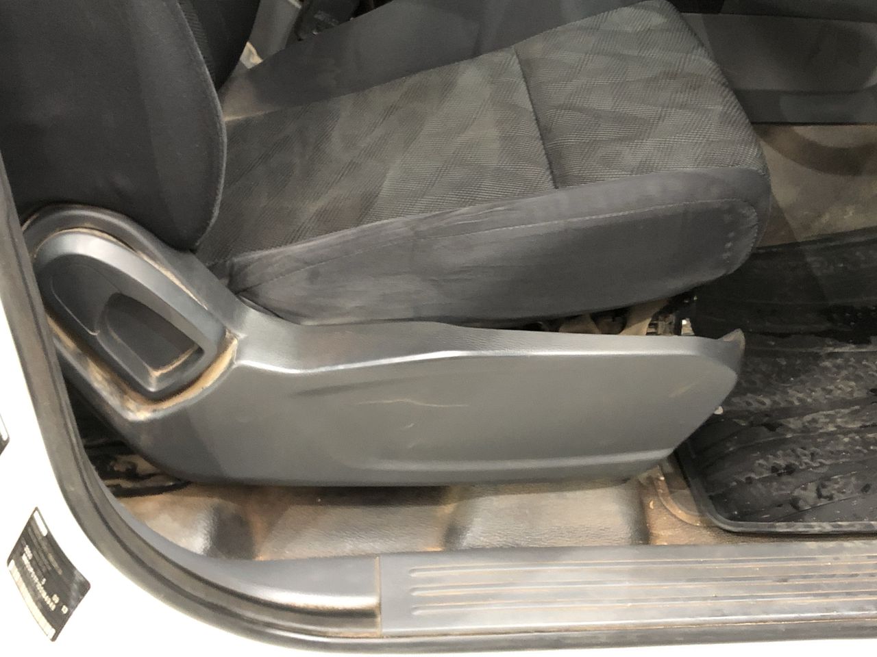 Chain Of Ponds Unchained Gruner Veltliner 2023 (12x 750 mL) SA