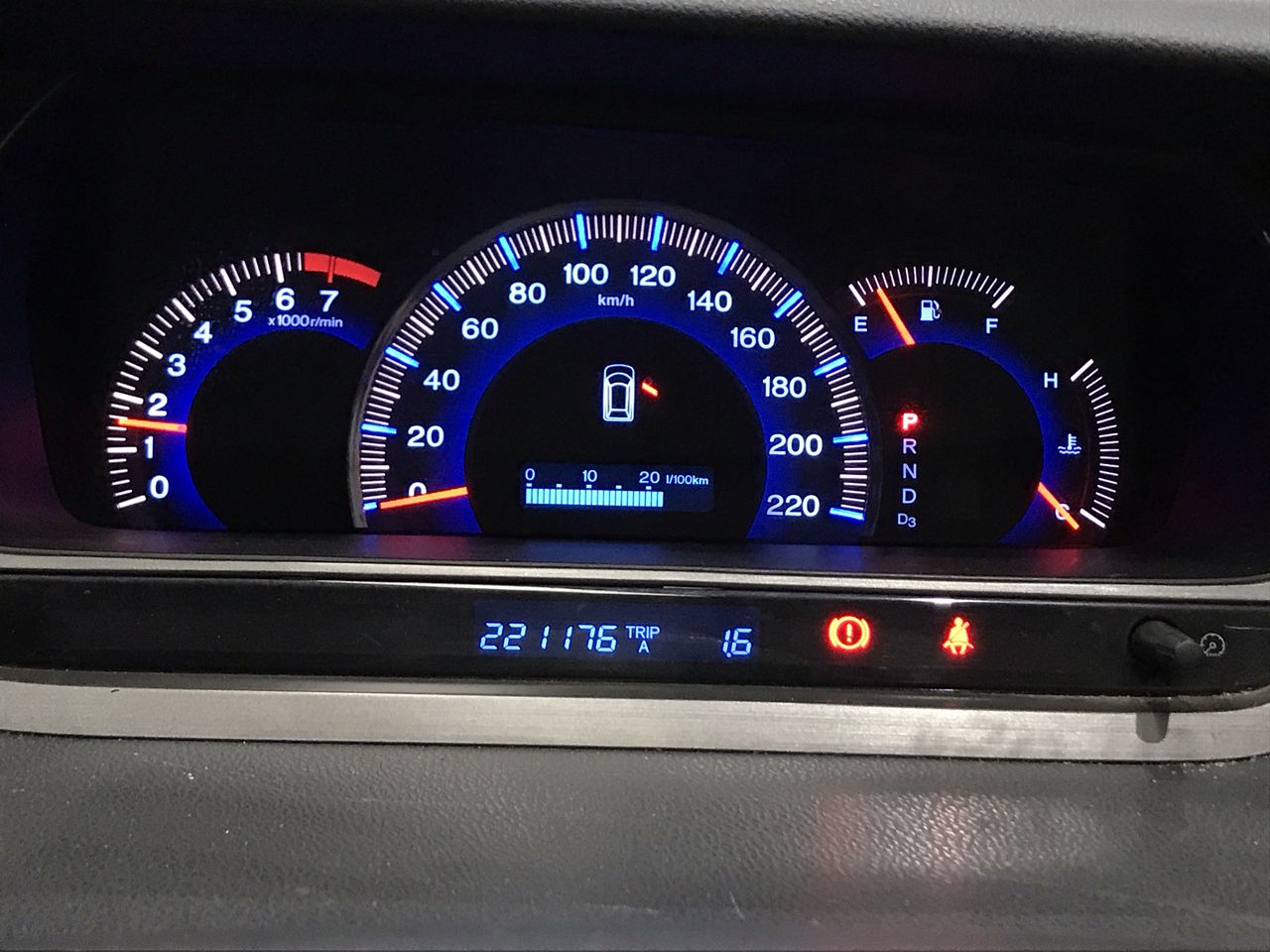 Babynel London Bag Minor Use , Yellow Bag and Make Up kit bag used. used