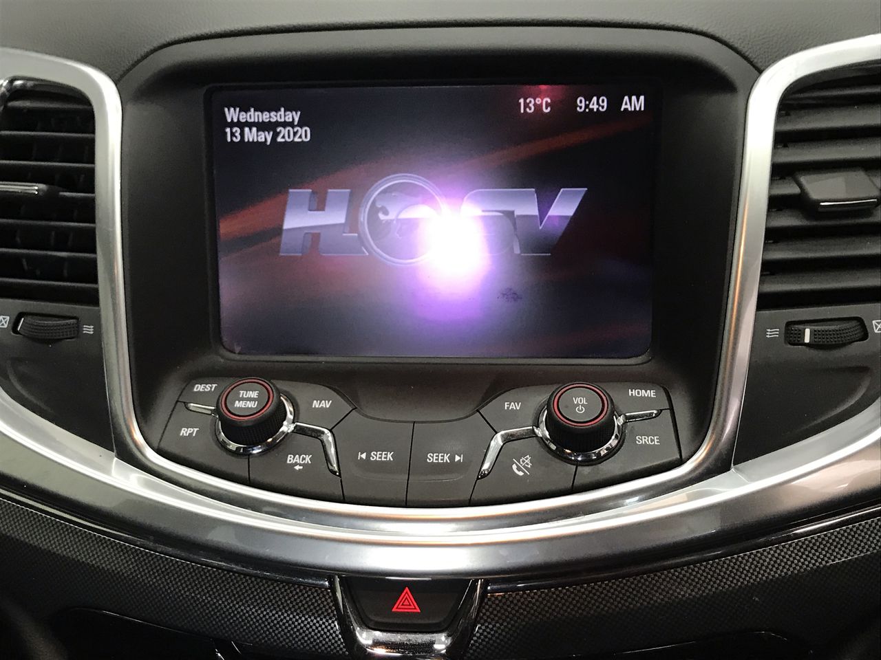 Replica Royal Ring - 16 Simulated Diamonds - US Size 6