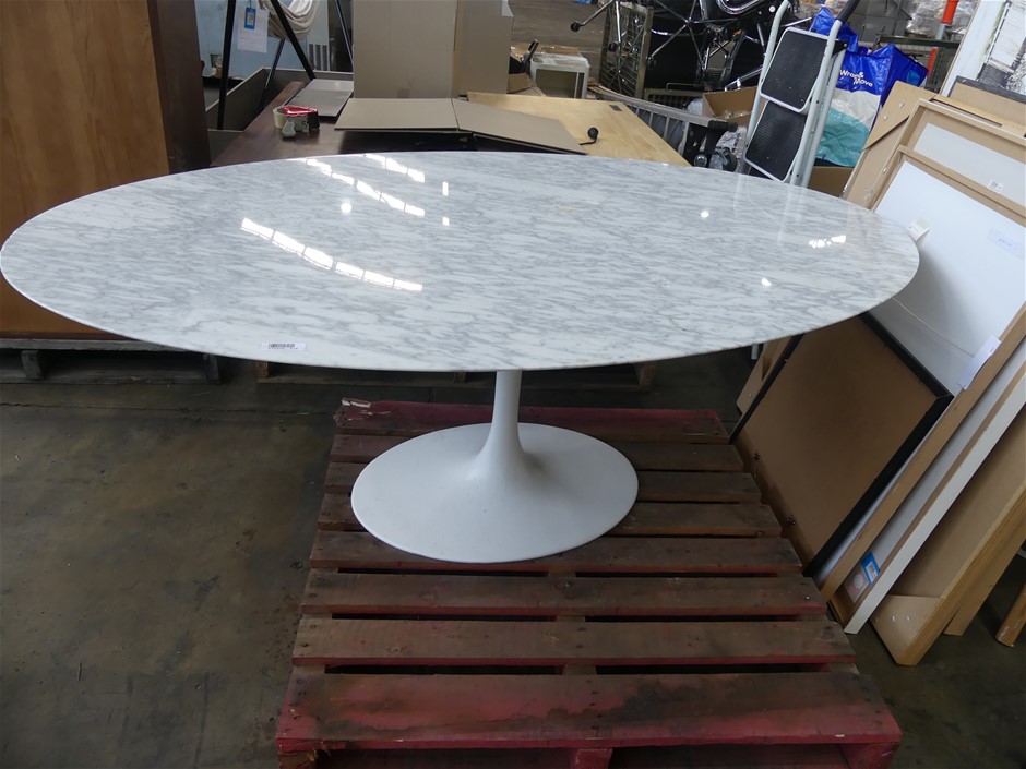 Oval Shaped Marble Top Dining Table Auction (01285041214) Grays