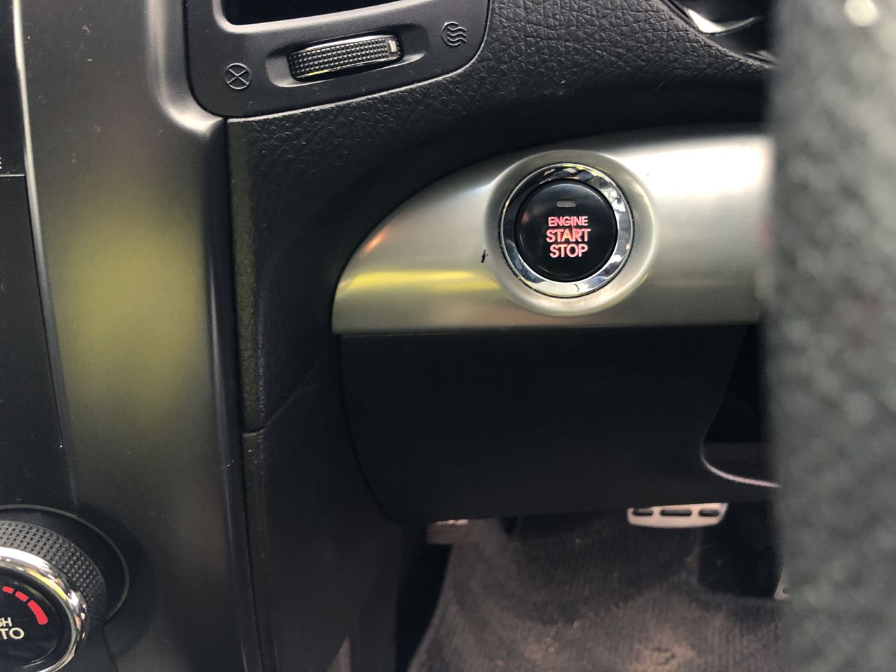 END OF LEASE SALE: Quantity of Wireless Dongle