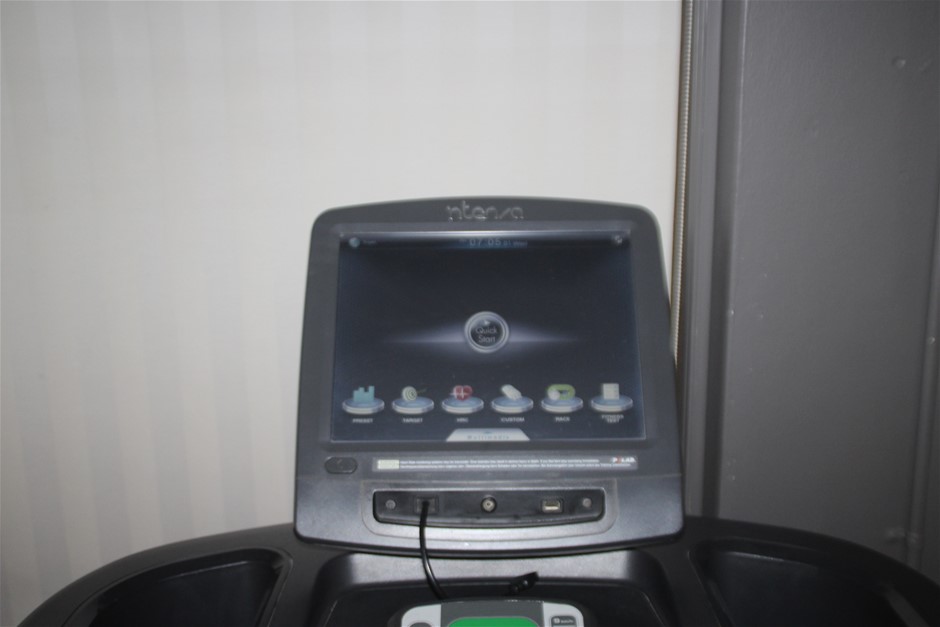 ROBOROCK QREVO Robotic Vacuum And Mop Cleaner, Model RR-QR02-03-WHT. NB: We