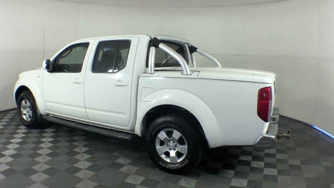 <p>2010 Mitsubishi Fuso Fighter 4 x 2 Tray Body Truck</p>