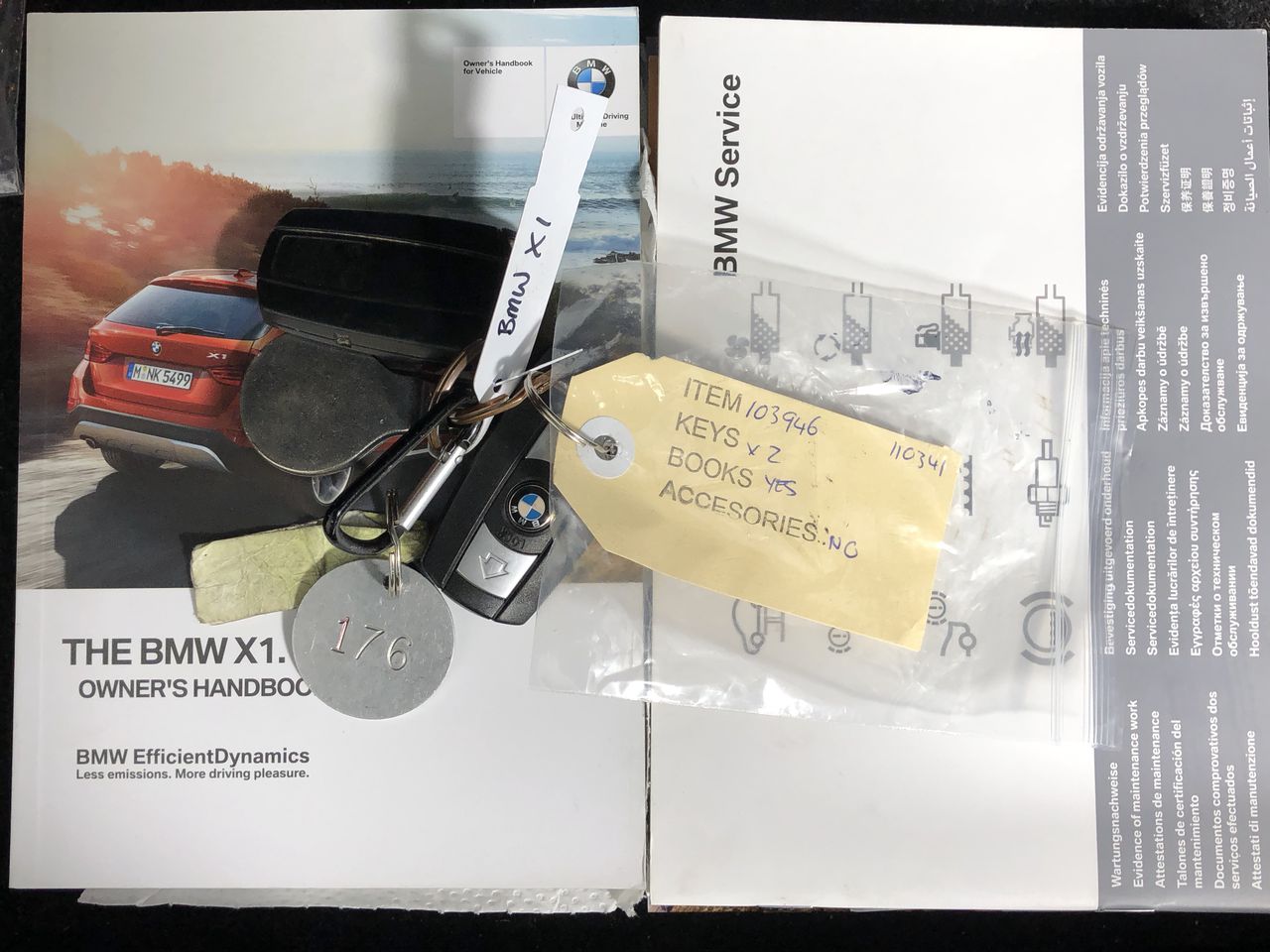 ROBOROCK QRevo Master Vacuum Cleaner, Model RR-QRM52-03-BLK. NB: Well used.