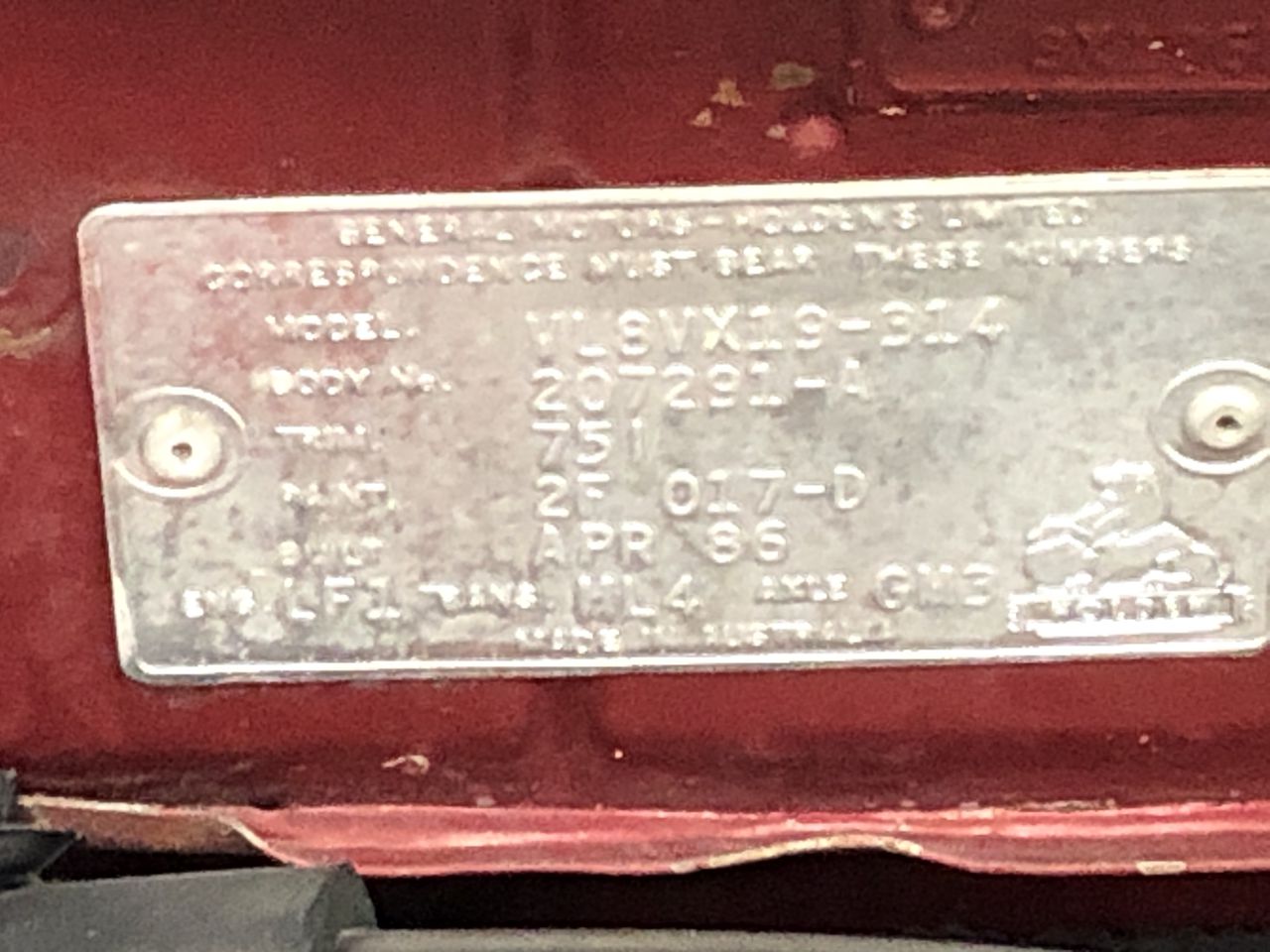 6 x Assorted 10Lt Tins of Paint