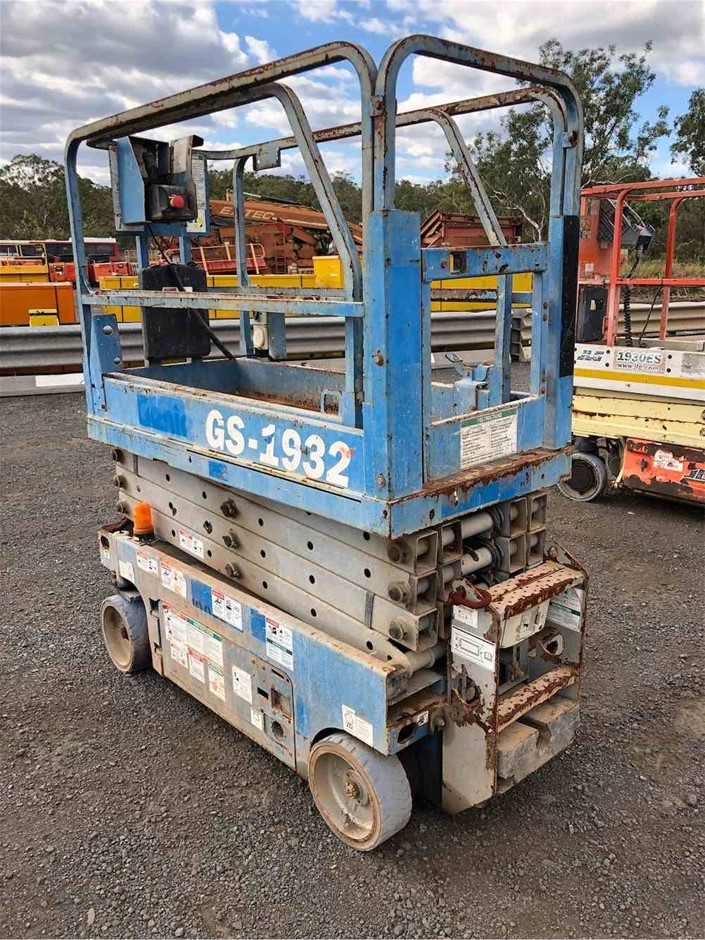 Genie 19ft Electric Scissor Lift Auction (0005-7026700) | Grays Australia