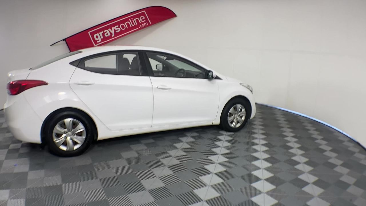 Pierre Delize Blanc De Blancs Brut NV (6x 750mL), France.