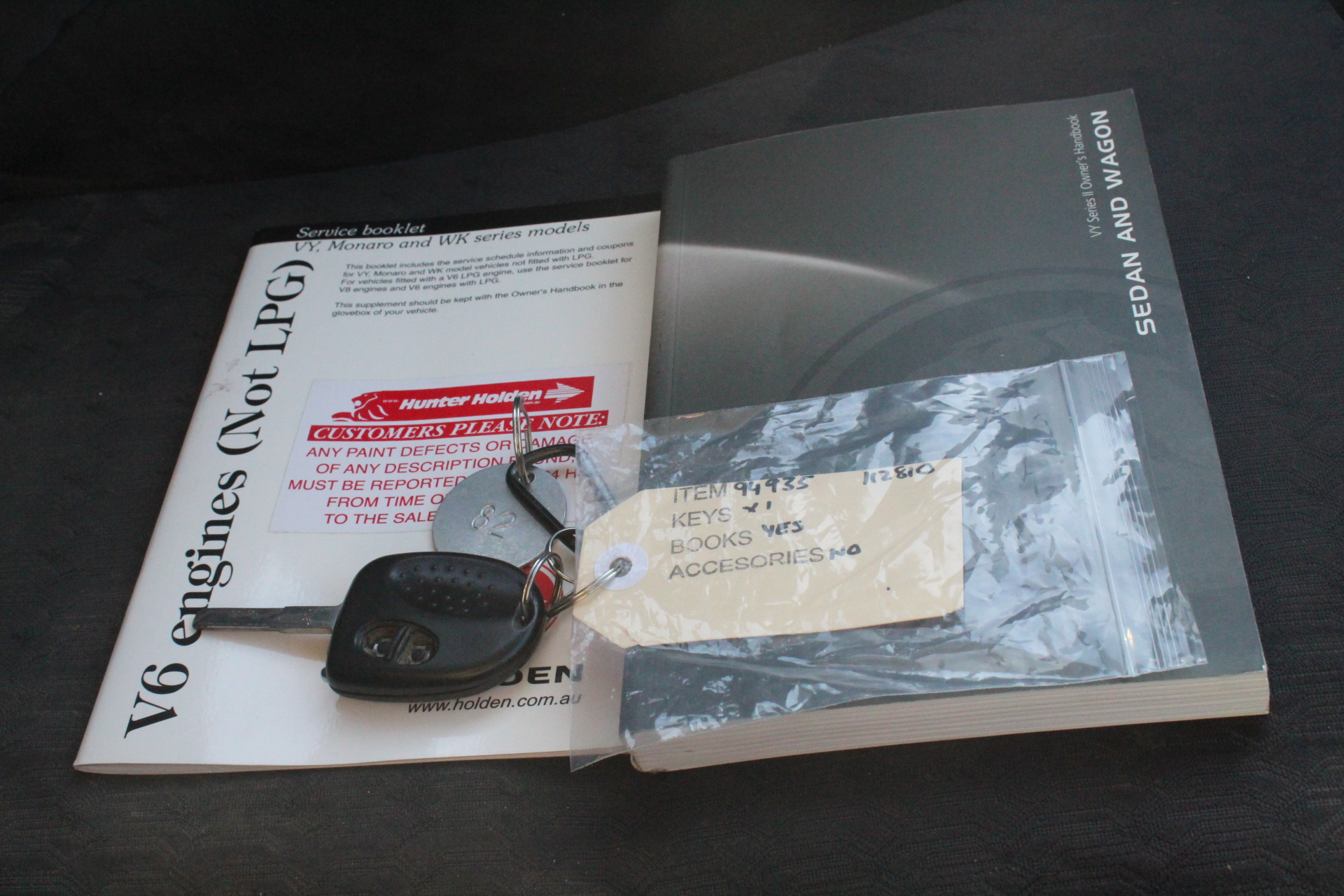 CLOSING DOWN SALE: Mixed lot of bluetooth and wired headphones