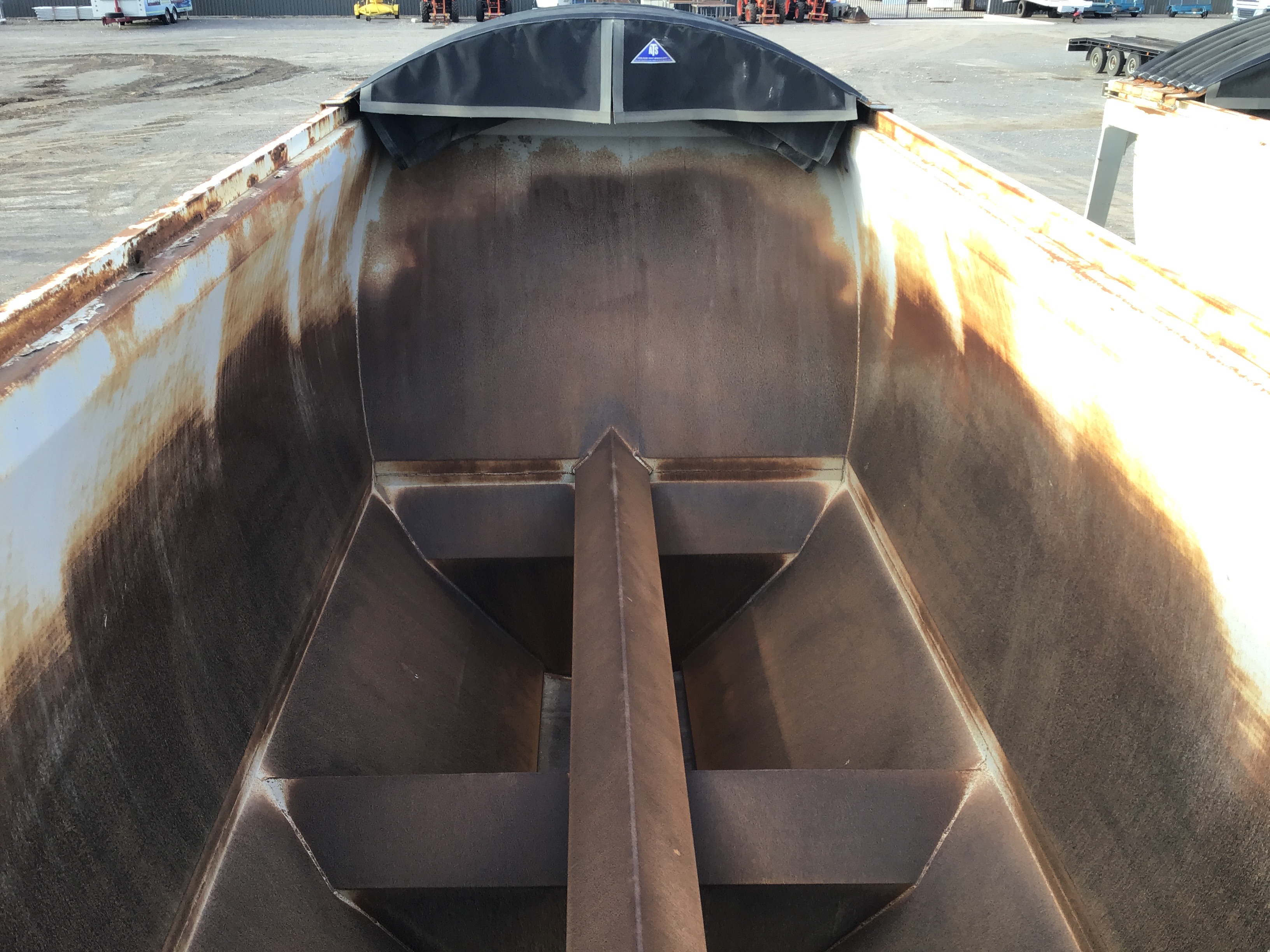 <p>2015 TrailerMake_UNDEFINED 14x6 Car trailer Tandem Trailer</p>