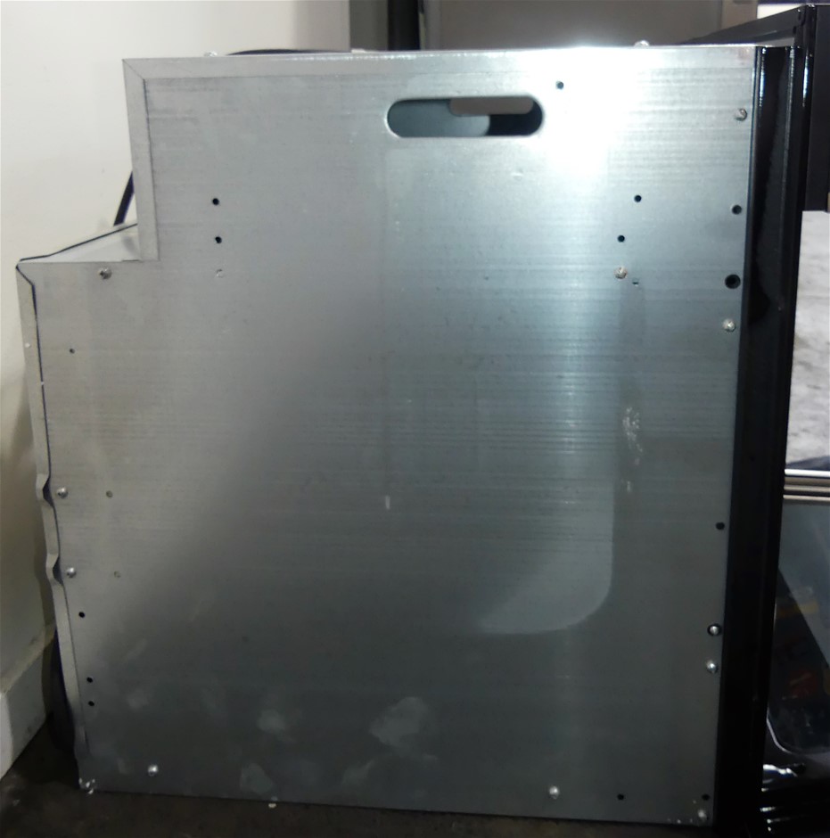 HP ProLiant DL120 Gen9 E5-2603 V3 Rack Server