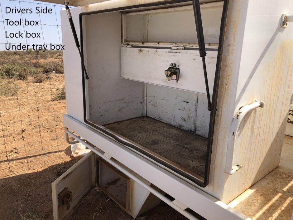 Medium Levelling Bar (Unused),