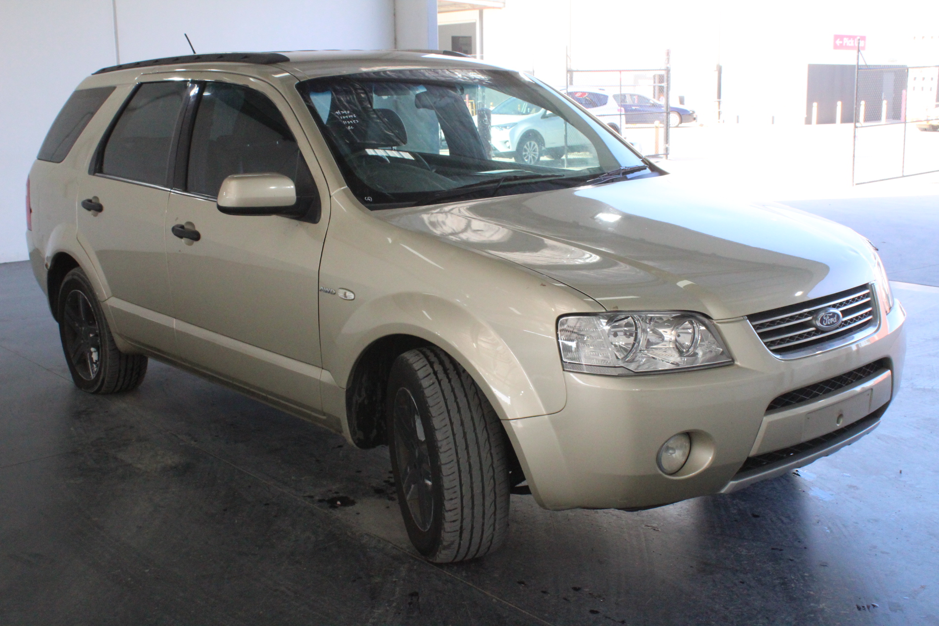 <p>2010 BT OME100M Electric Stock Picker</p>