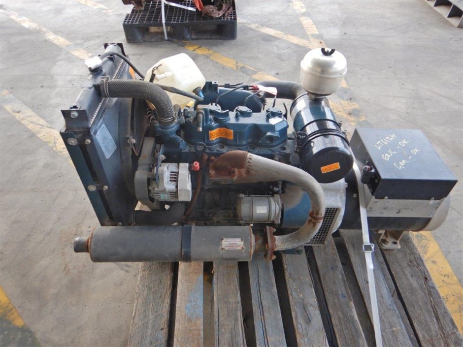 <p>Pallet of conveyer rollers</p>