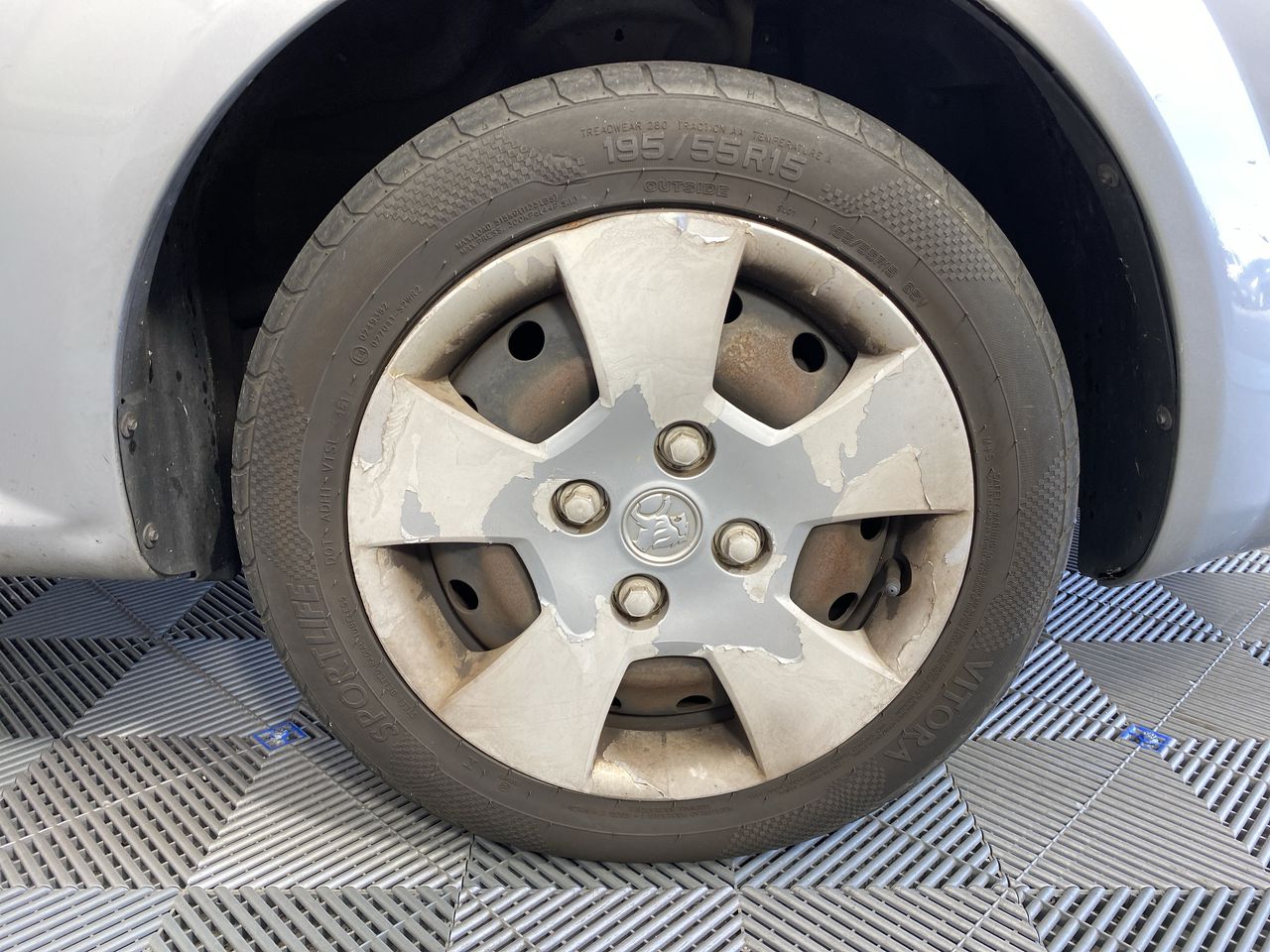 <p>Truck Rims & Tyres</p>