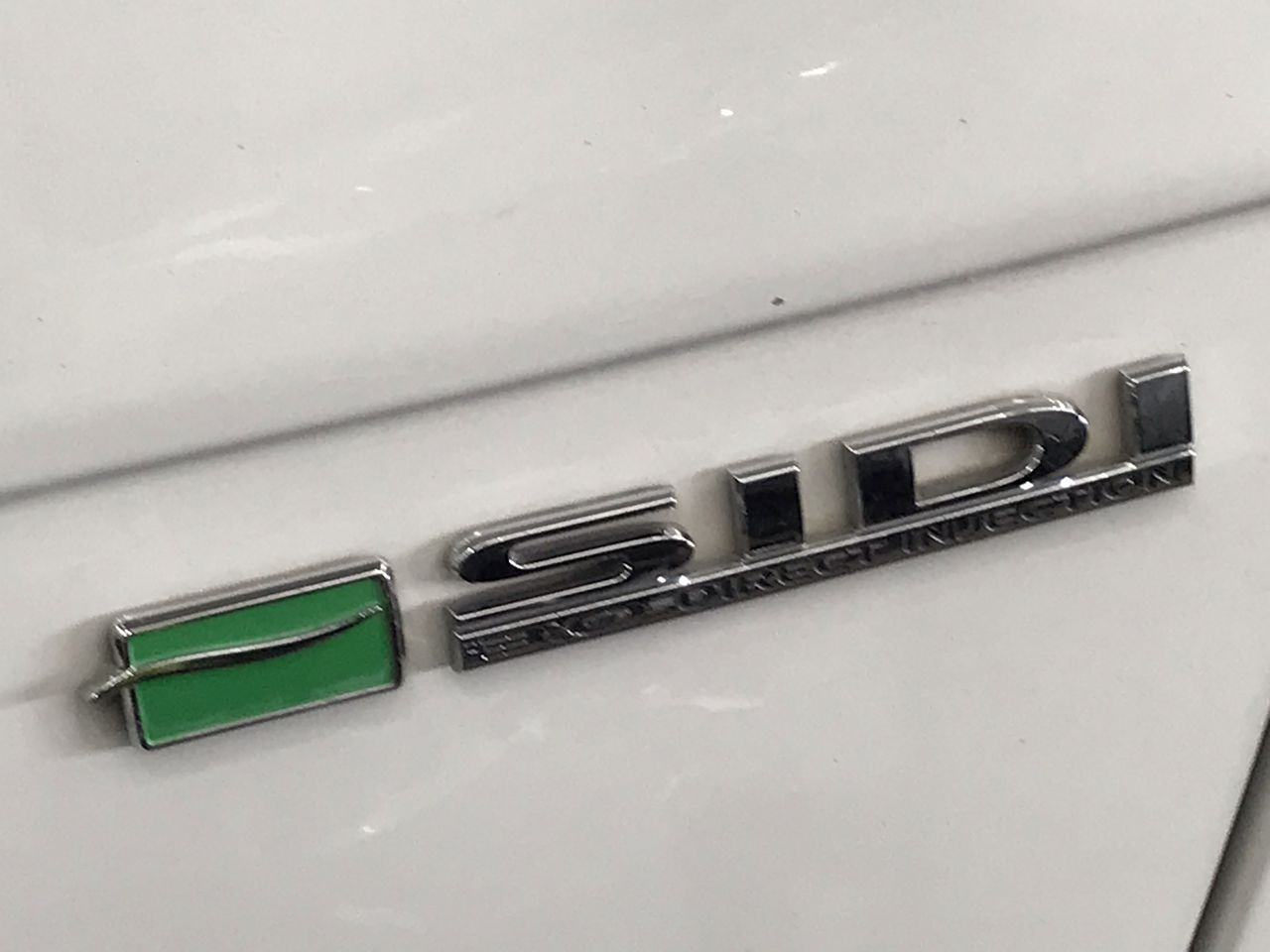 0.97 Carats Green Sapphire