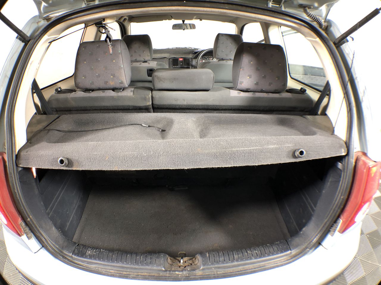 Quantity of 100 1800mm Star Pickets (Unused),