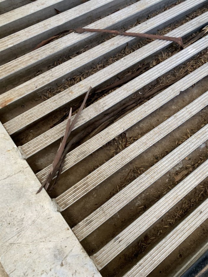 2014 Set of 8 x 5 g Certified "Aust Animal Series" Finished 999 24 k Gold