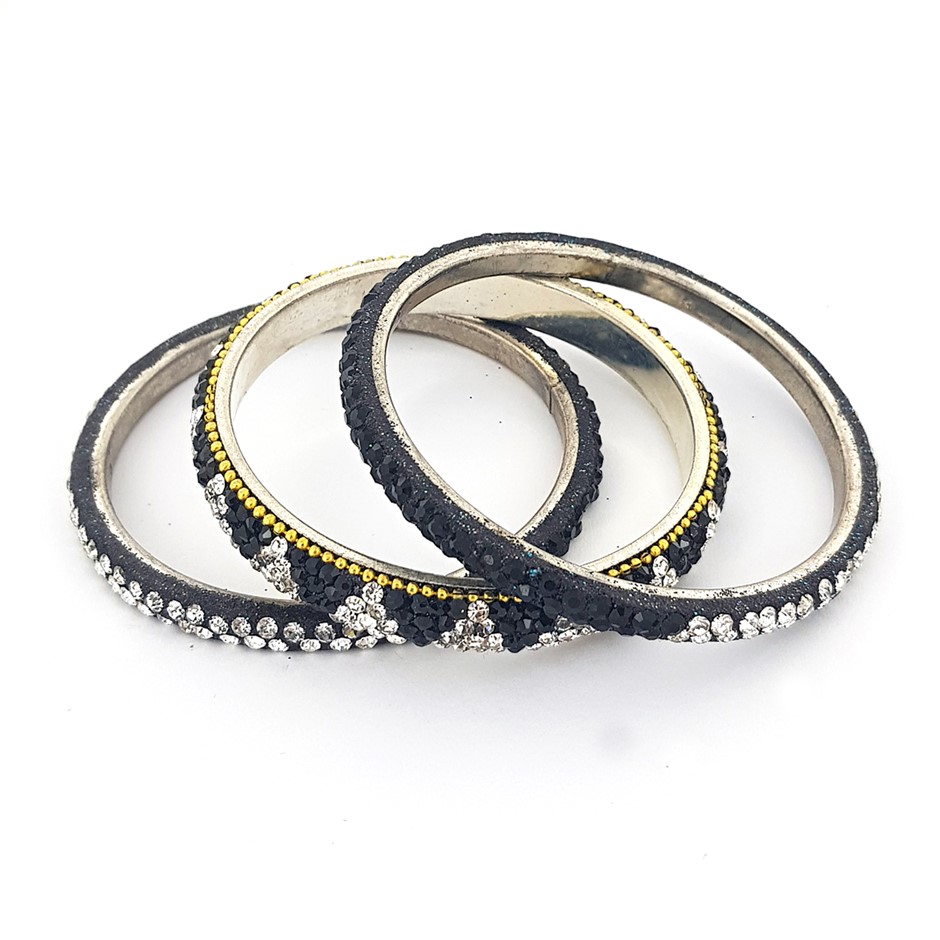 0.06 Carat round 4 diamond