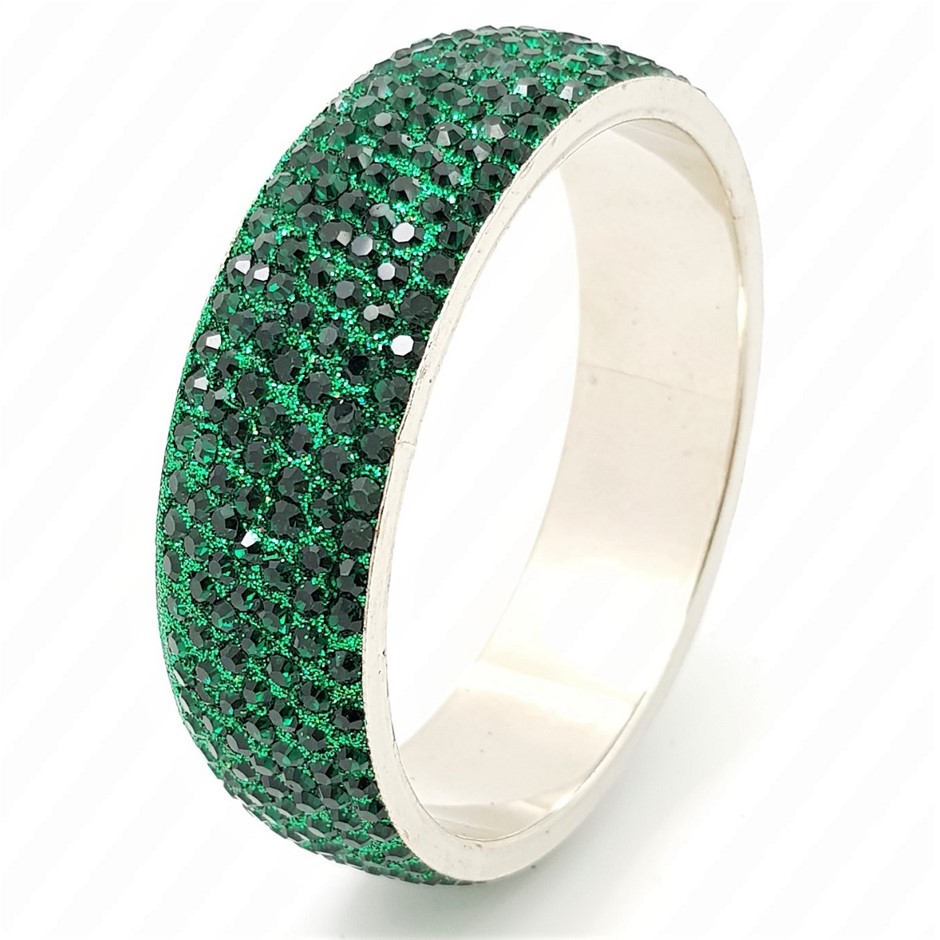 0.08 carat 5 round white diamonds