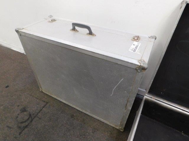 Bulk items, gold diamonds, silver coins