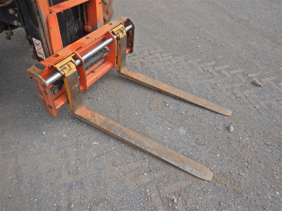 <p>EXCAVATOR BUCKET (Site ID: 95.17)</p>