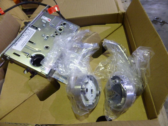 DELL 1209S&Philips LC 6131 Projector (Lot of 2)