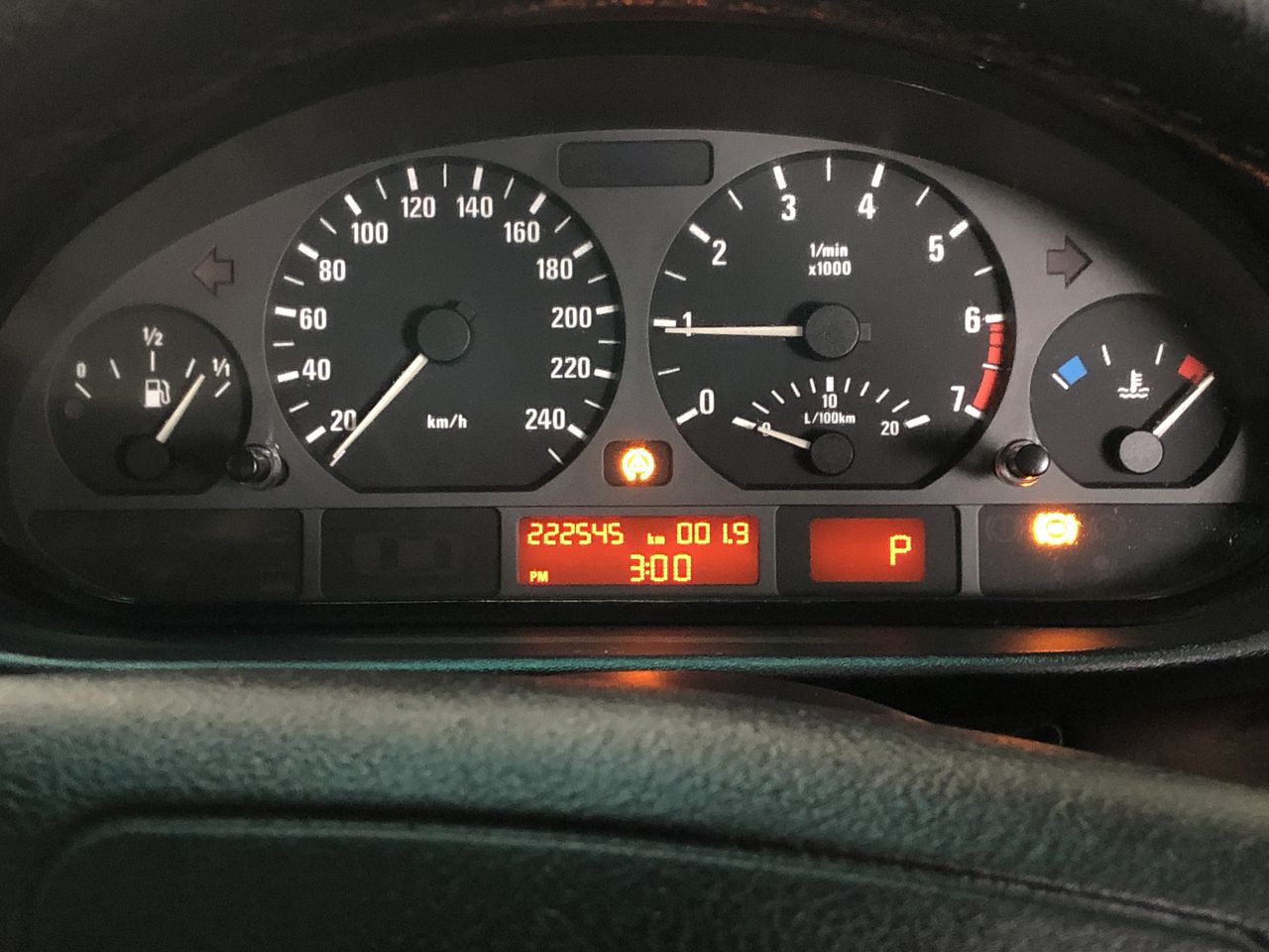 2010 Toyota Hilux SR5 4x4 Dual Cab Utility (Petrol) (Auto)**Blue Slip Provi