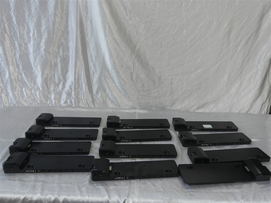 LUTEC Motion Activated Solar Security LED Light. NB: Minor use & not in ori