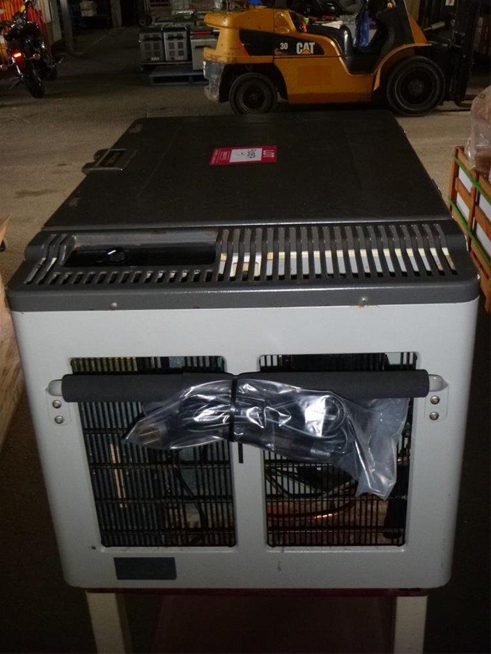 1 x Engel 60 Litre Fridge/Freezer, Model MRFT560C, 12240V with Cords Auction (00019018345